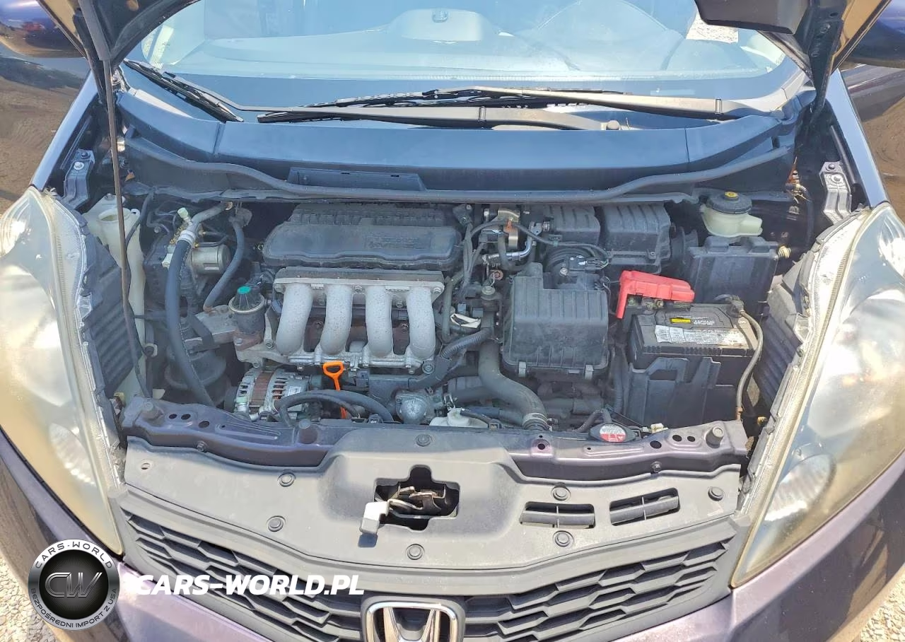 2013 Honda Fit Sport VIN:JHMGE8H5XDC055220 - 11