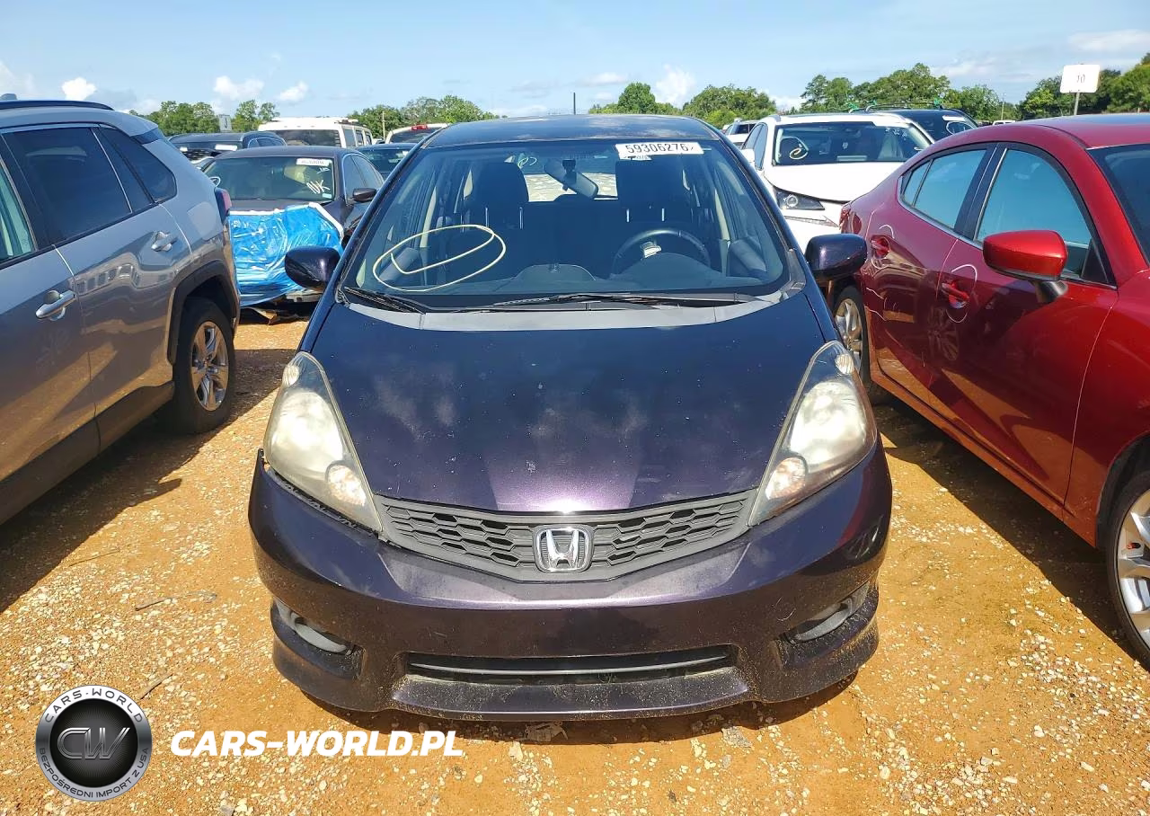 2013 Honda Fit Sport VIN:JHMGE8H5XDC055220 - 5