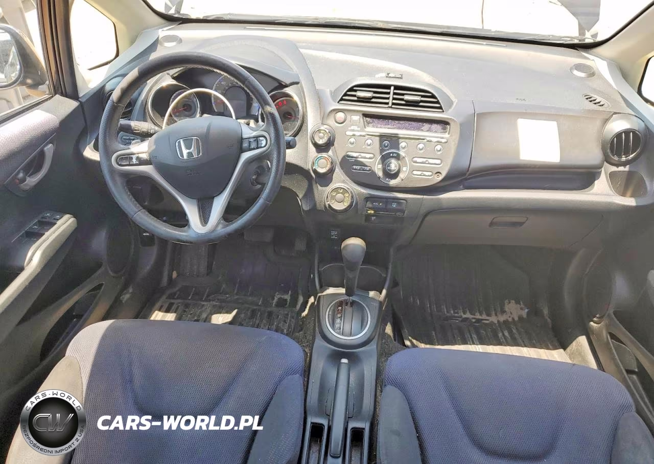 2013 Honda Fit Sport VIN:JHMGE8H5XDC055220 - 8