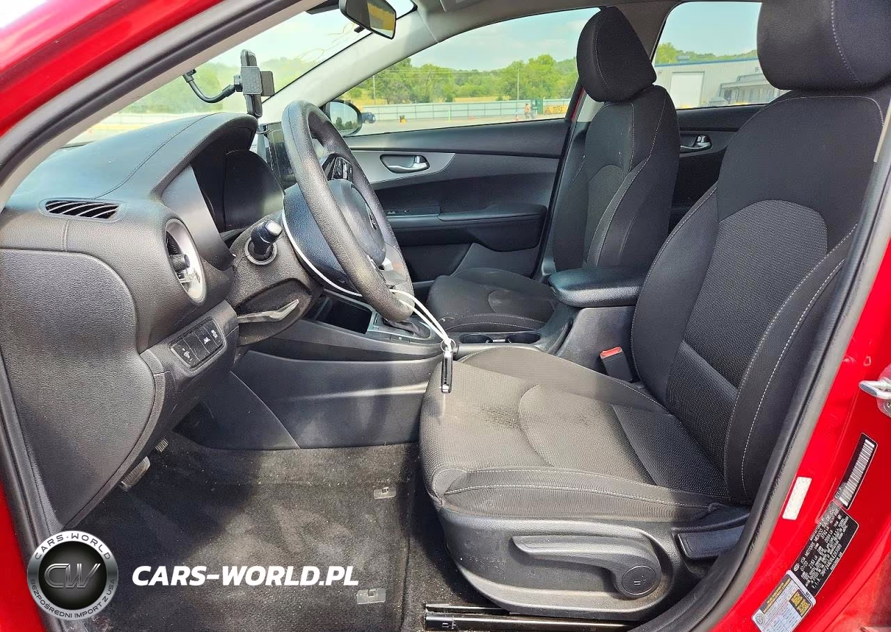 2020 Kia Forte Lxs VIN:3KPF24AD6LE261089 - 7