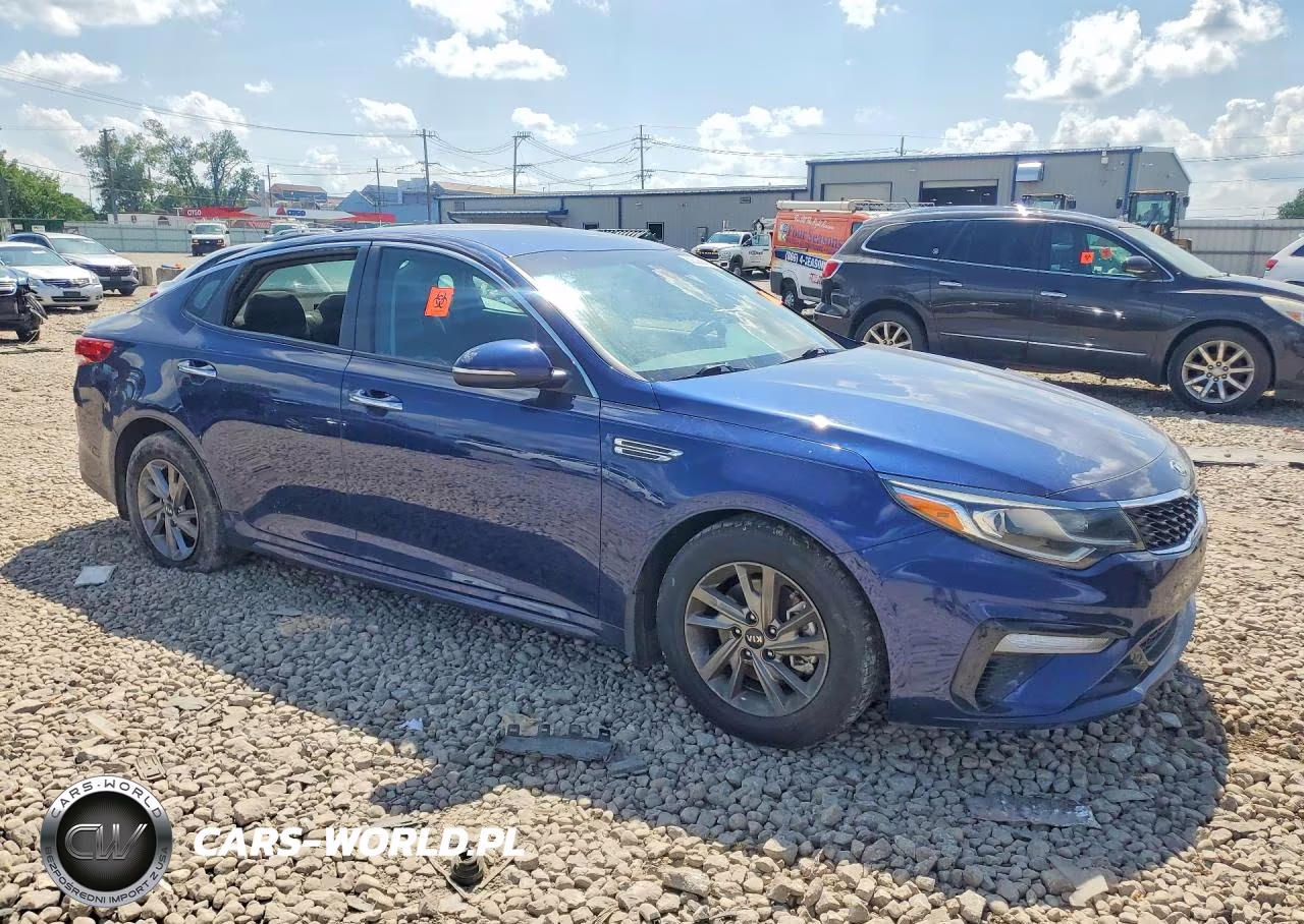 2019 Kia Optima Lx VIN:5XXGT4L38KG374649 - 4