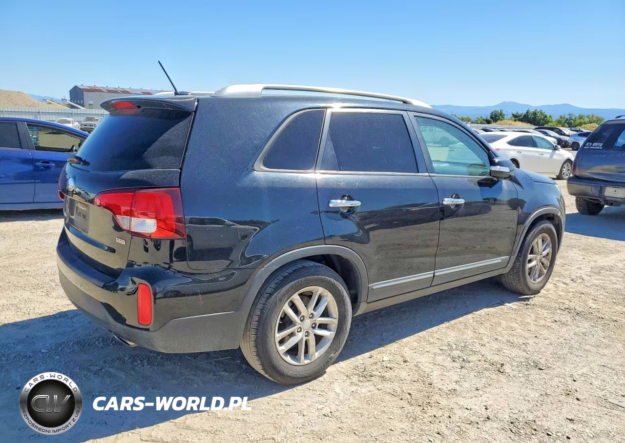 2014 Kia Sorento Lx VIN:5XYKT4A60EG470279 - 3