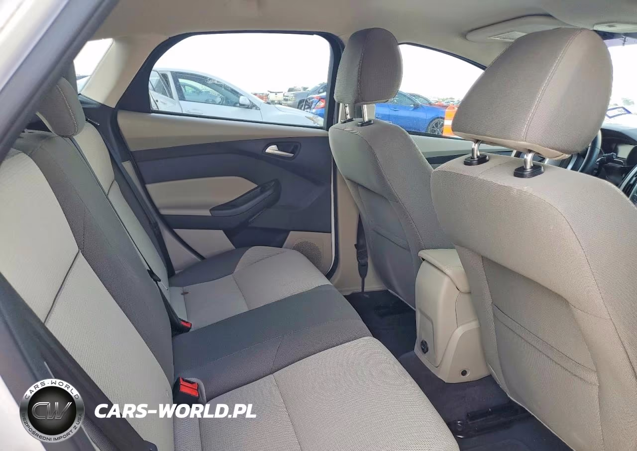 2014 Ford Focus Se VIN:1FADP3K24EL259096 - 10