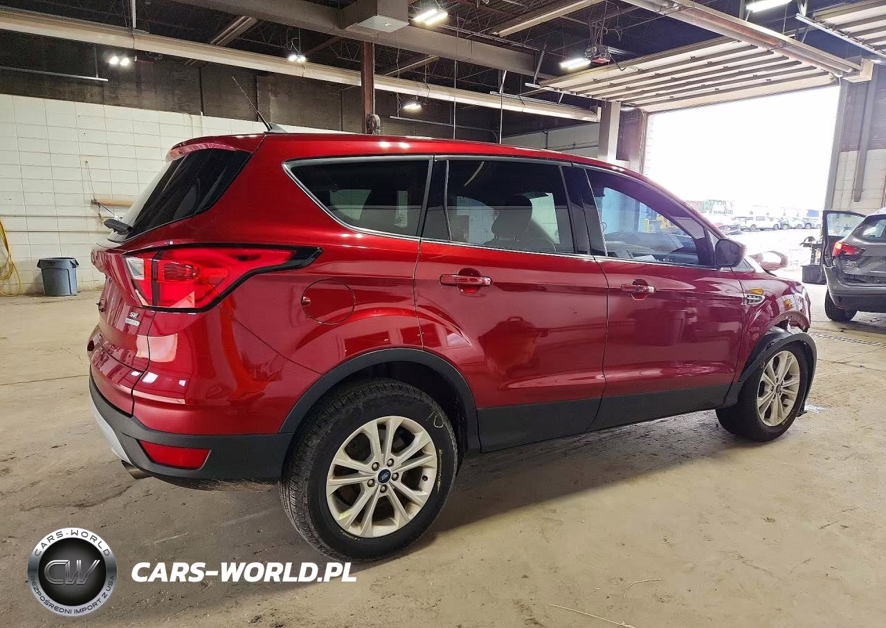 2019 Ford Escape Se VIN:1FMCU0GD7KUA05066 - 3