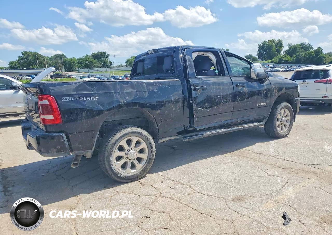 2024 Ram 2500 Laramie VIN:3C6UR5FJ9RG235601 - 3