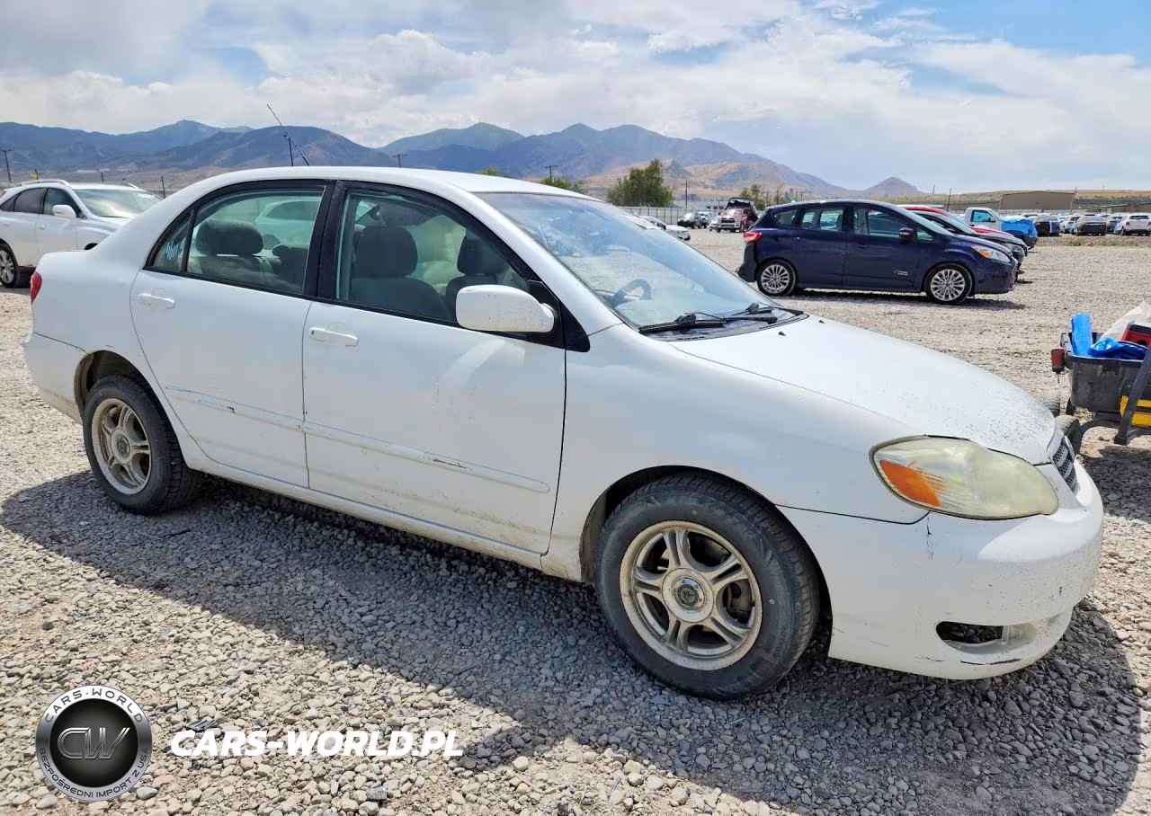 2005 Toyota Corolla Le VIN:1NXBR30E25Z370423 - 4