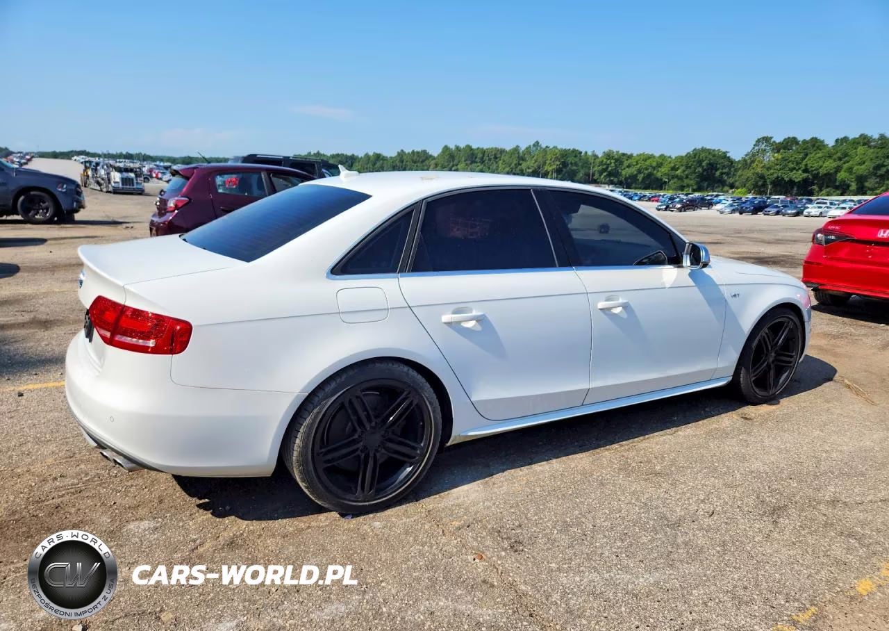 2011 Audi S4 Premium Plus VIN:WAUBGAFL8BA045564 - 3