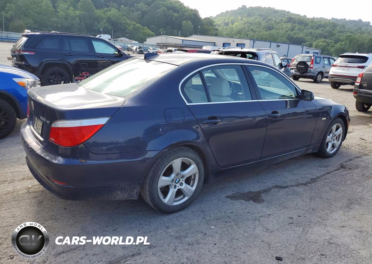 2008 BMW 535 Xi VIN:WBANV935X8CW55194 - 3