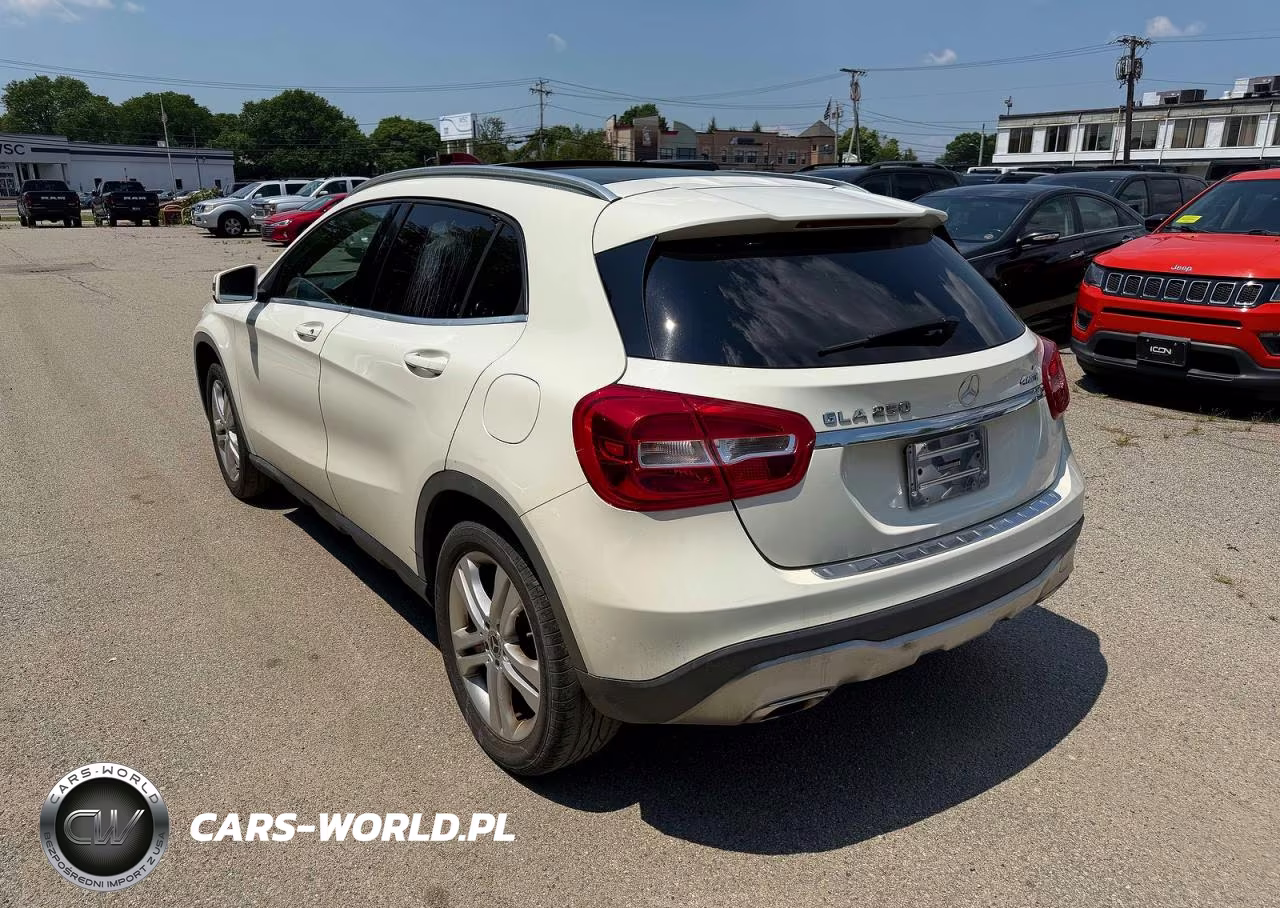 2018 Mercedes-Benz Gla 250 4Matic VIN:WDCTG4GB8JJ432686 - 3