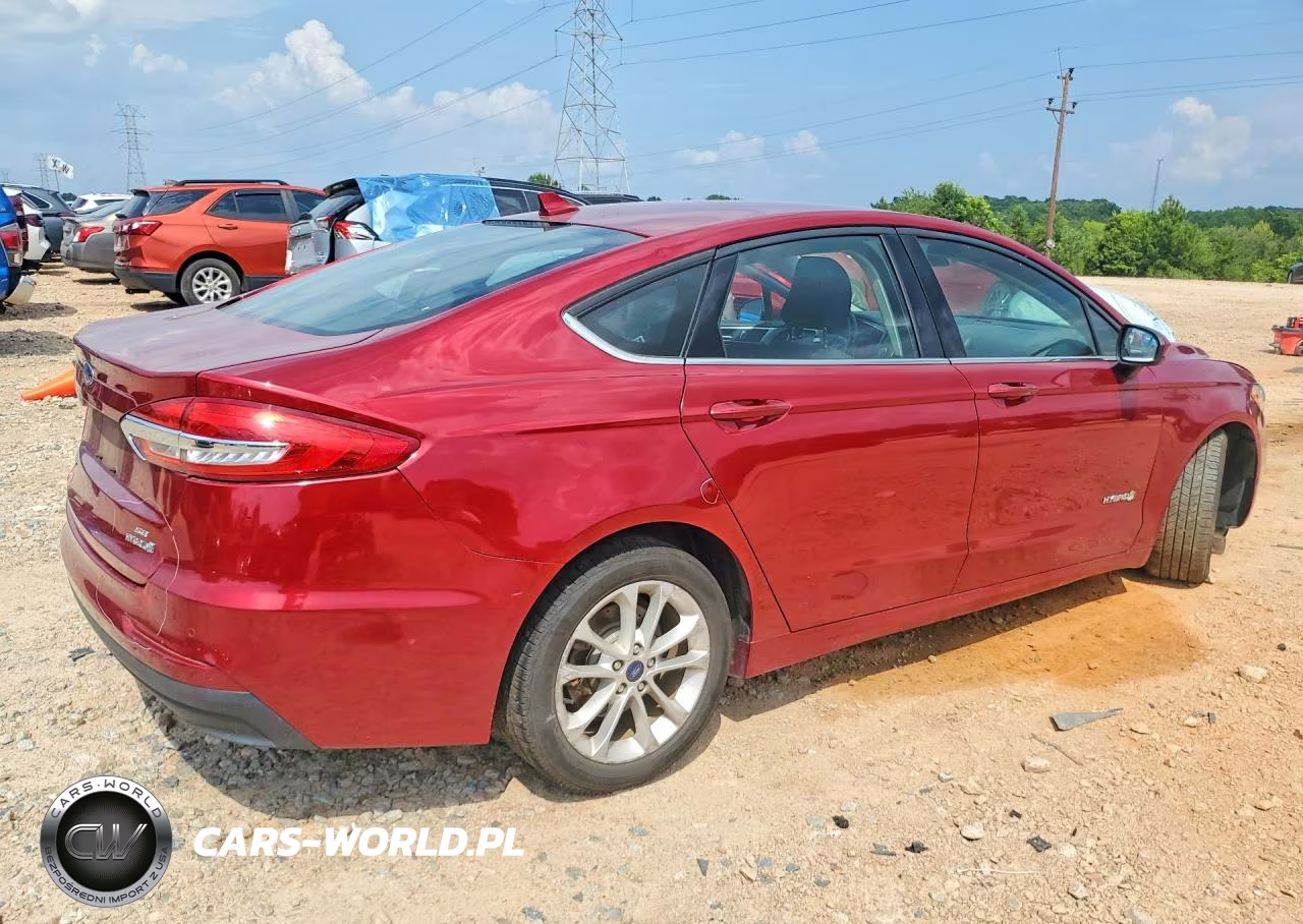 2019 Ford Fusion Se VIN:3FA6P0LU0KR240601 - 3