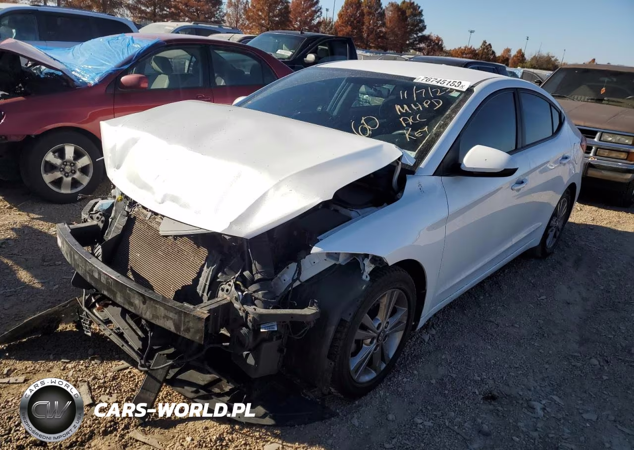 HYUNDAI ELANTRA SE
