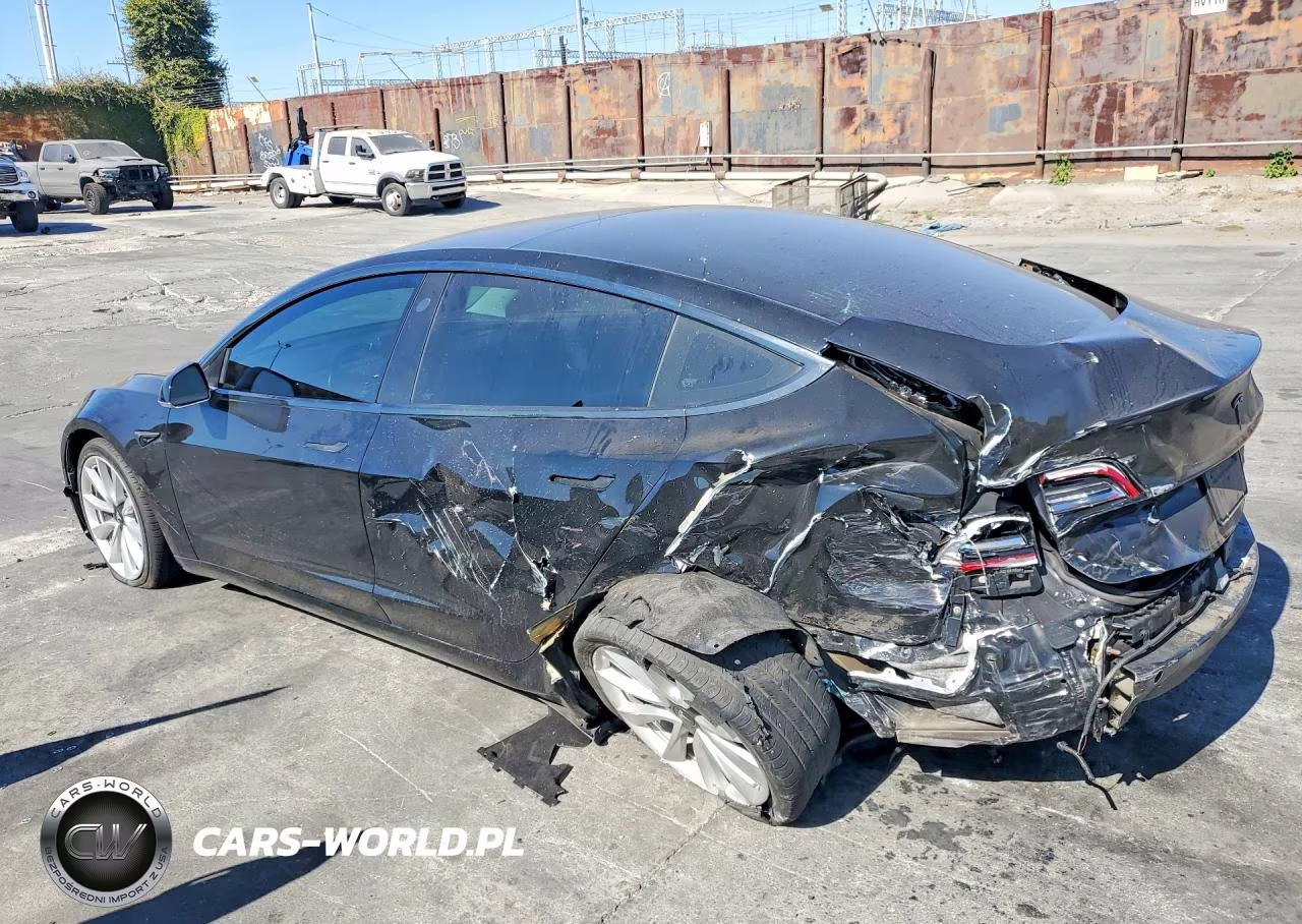 2019 Tesla Model 3 VIN:5YJ3E1EB1KF186747 - 2
