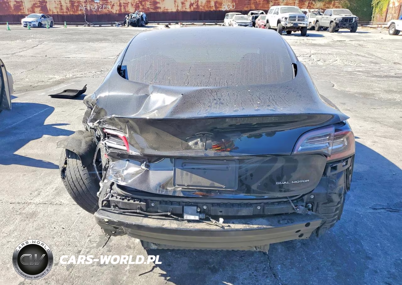 2019 Tesla Model 3 VIN:5YJ3E1EB1KF186747 - 6
