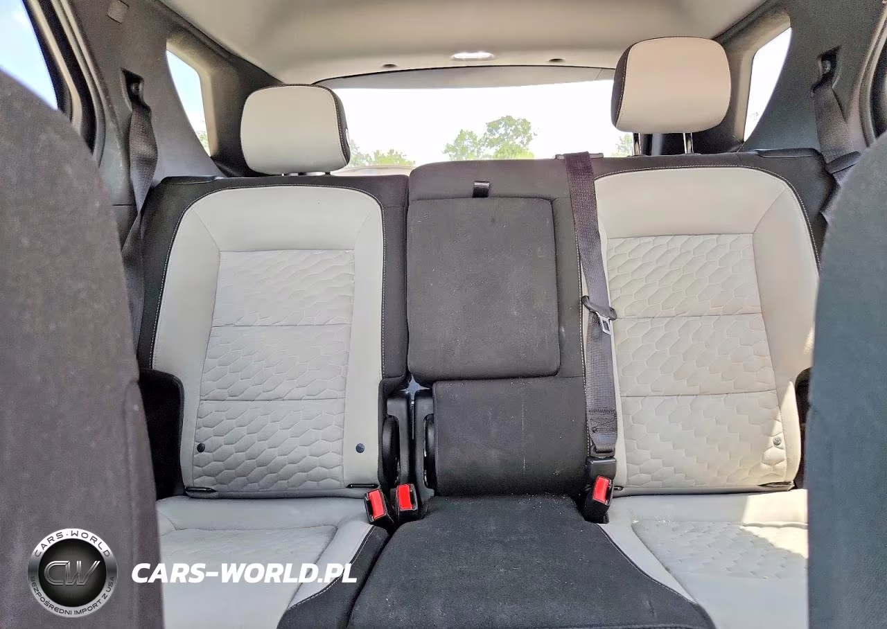 2019 Chevrolet Equinox Ls VIN:3GNAXHEV4KS673458 - 10
