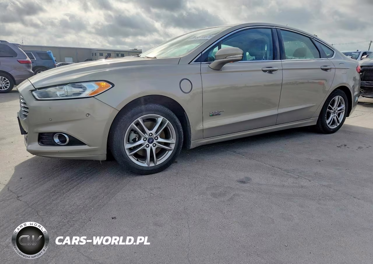2015 Ford Fusion Titanium Phev – zdjęcie 1 z 12