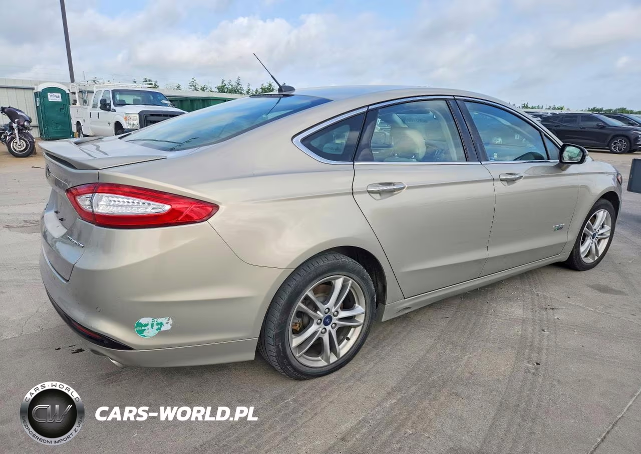 2015 Ford Fusion Titanium Phev VIN:3FA6P0SU6FR116792 - 3