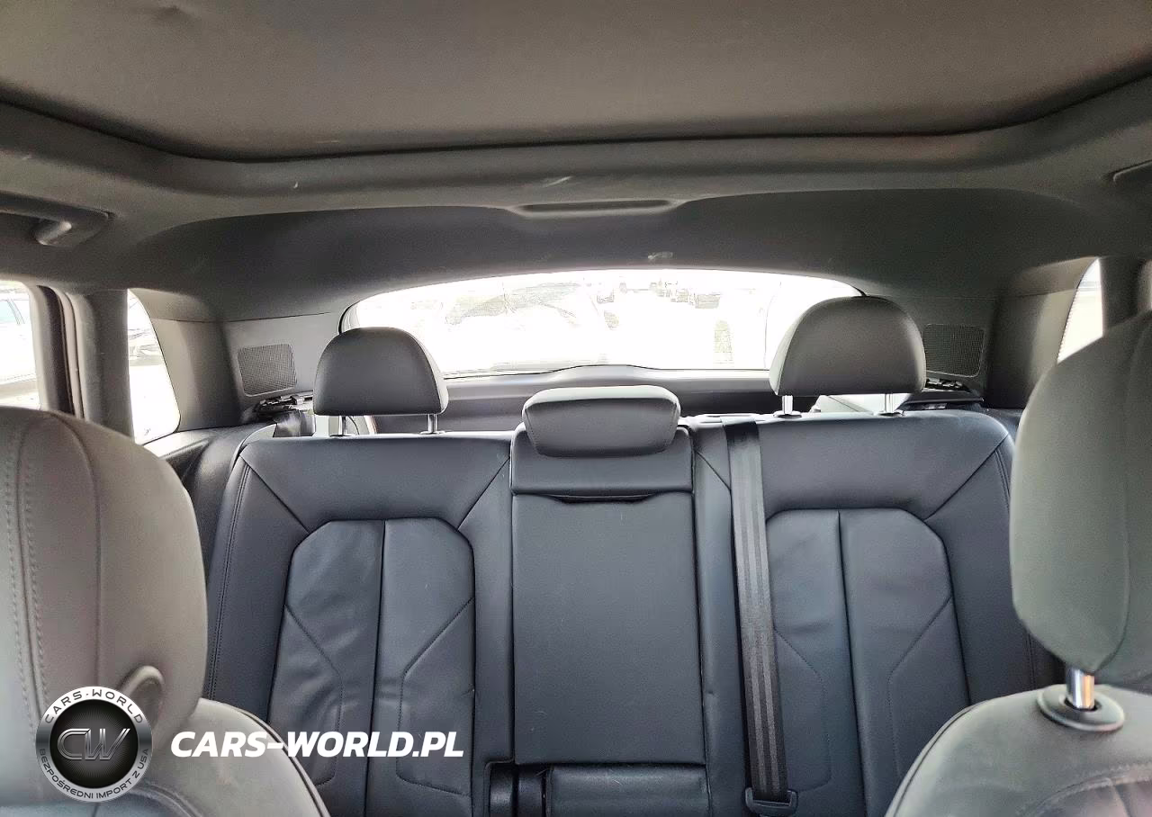 2020 Audi Q3 Premium VIN:WA1AECF35L1006703 - 10
