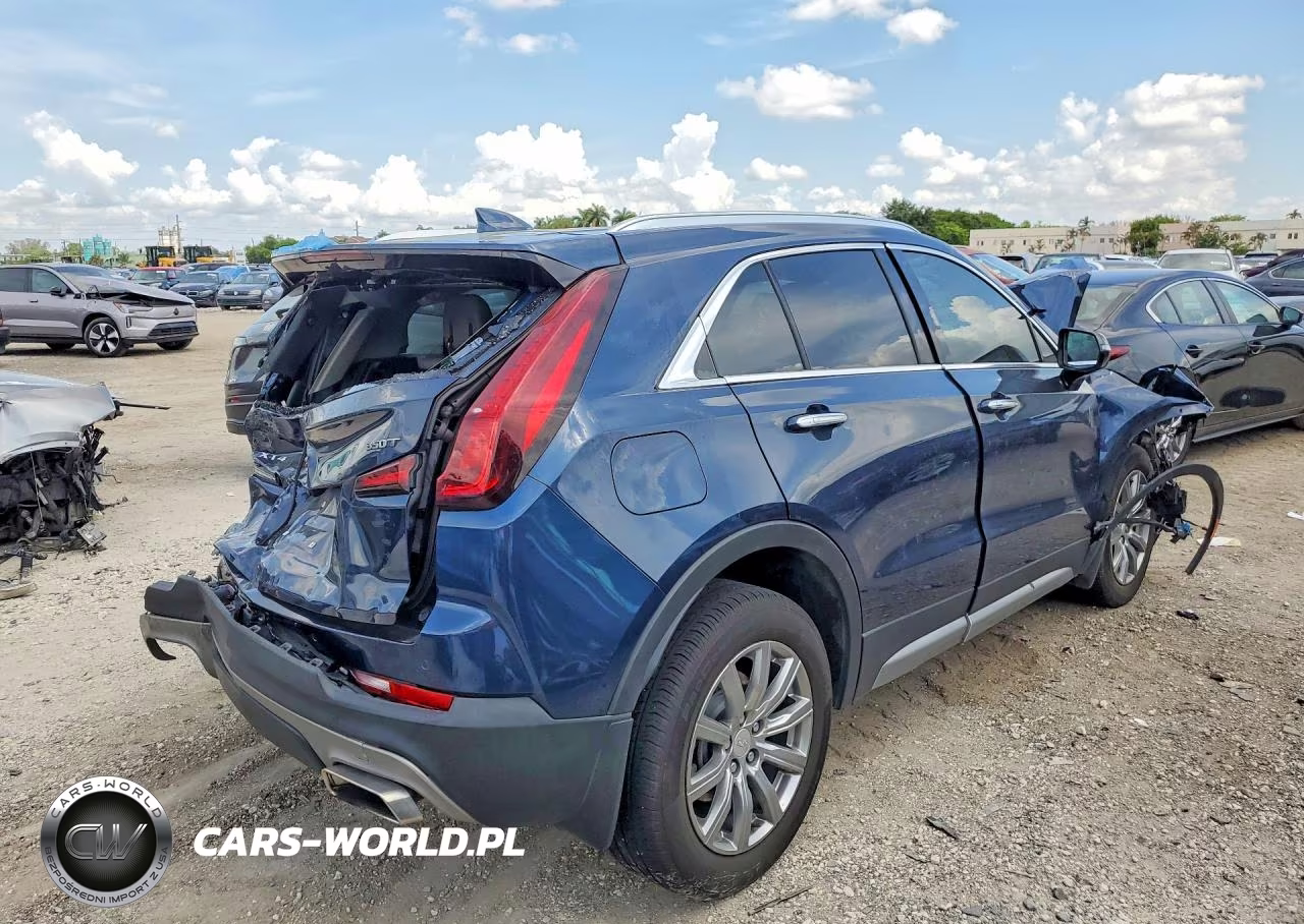 2021 Cadillac Xt4 Premium Luxury VIN:1GYFZCR43MF028086 - 3