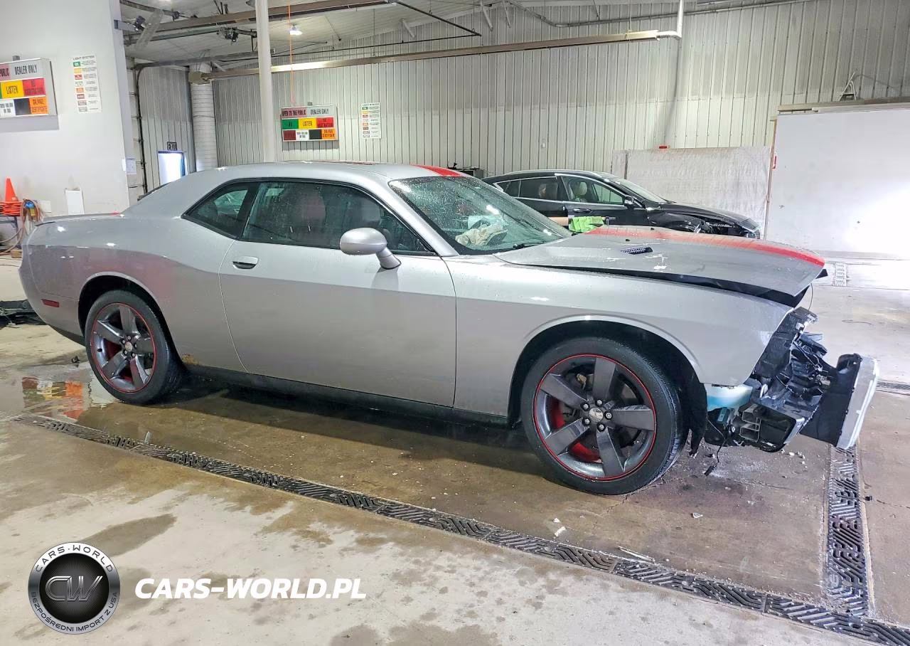 2014 Dodge Challenger Sxt VIN:2C3CDYAG5EH160894 - 4