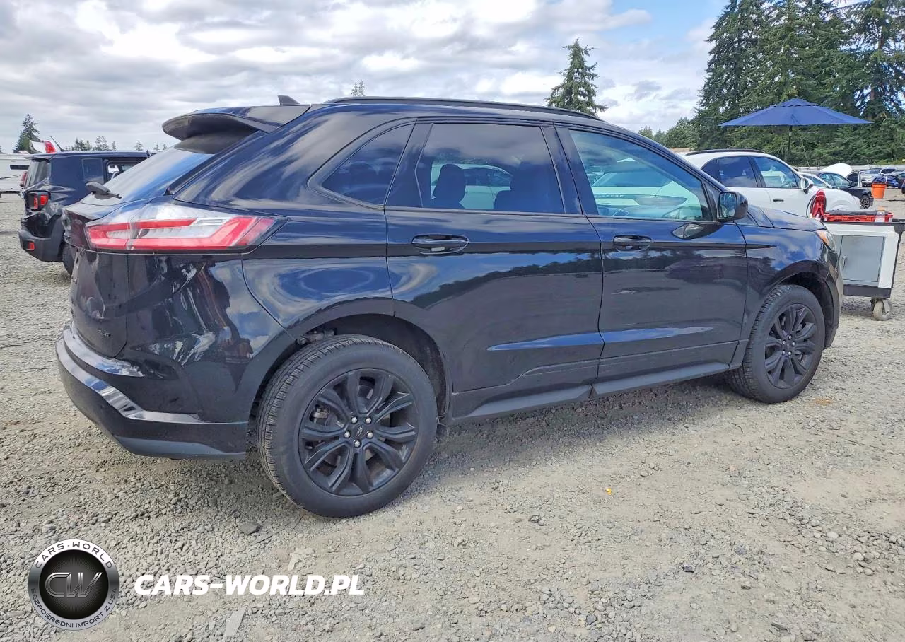 2023 Ford Edge Se VIN:2FMPK4G97PBA51763 - 3