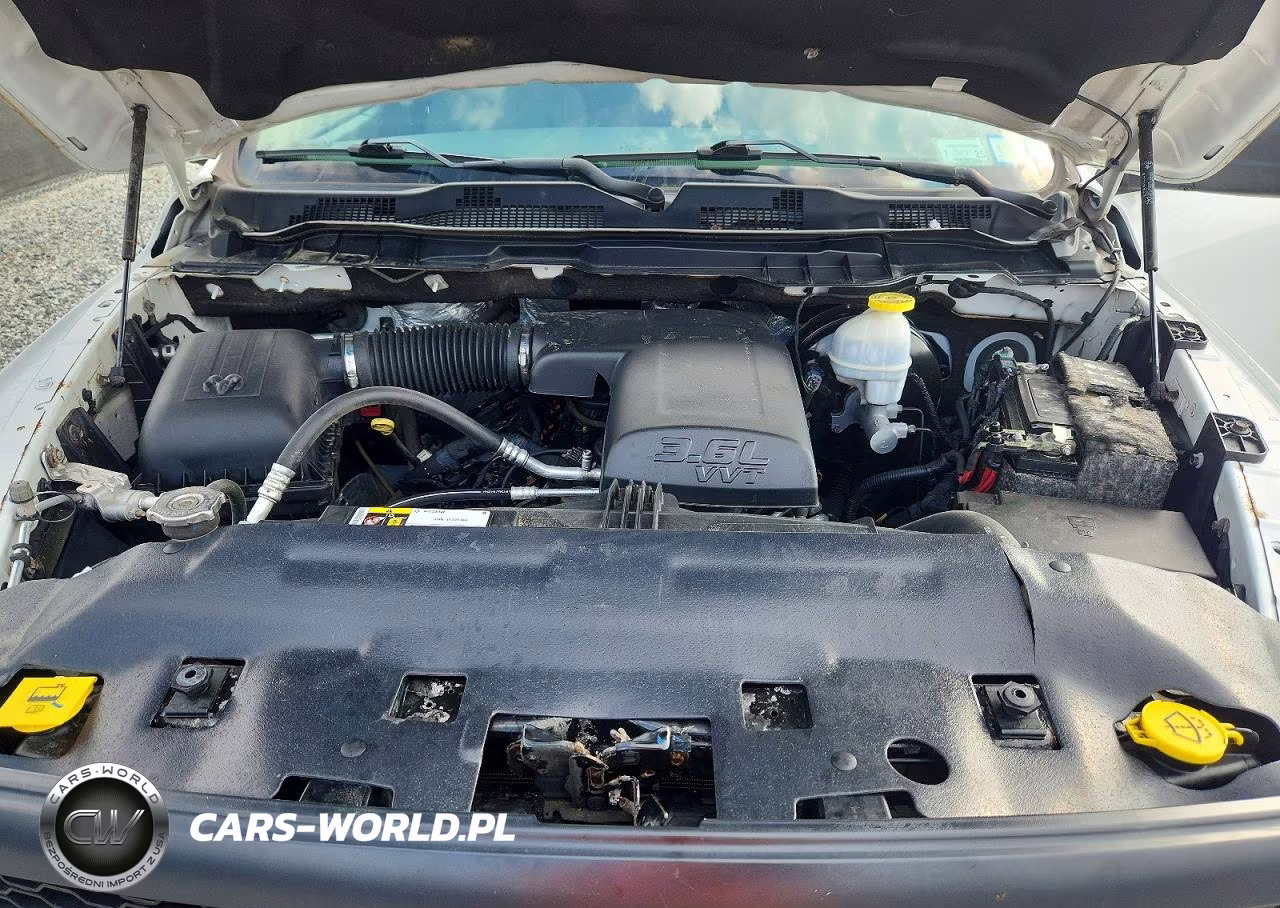 2019 Ram 1500 Classic Tradesman VIN:3C6JR7DG6KG600005 - 11