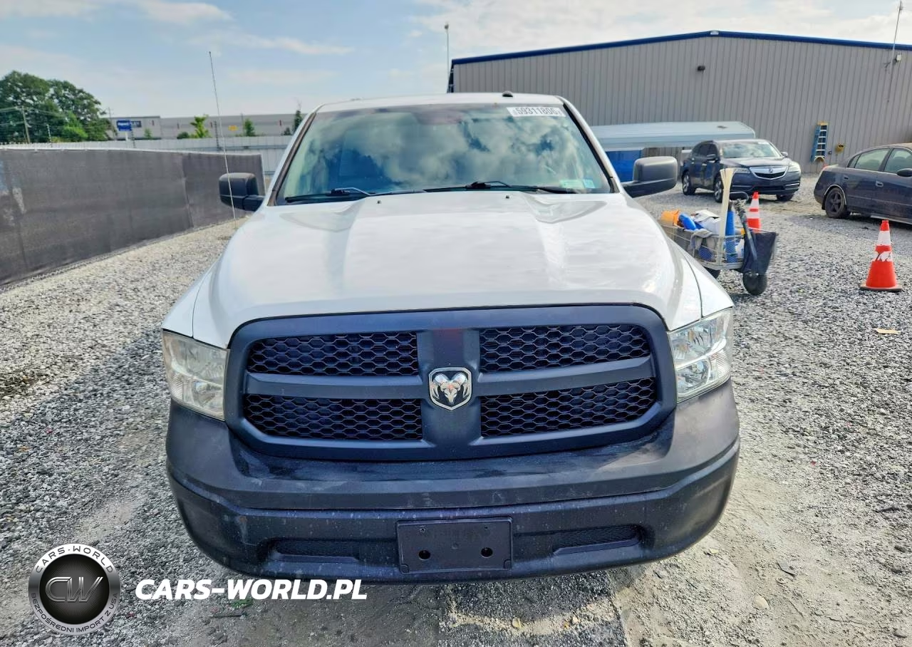 2019 Ram 1500 Classic Tradesman VIN:3C6JR7DG6KG600005 - 5
