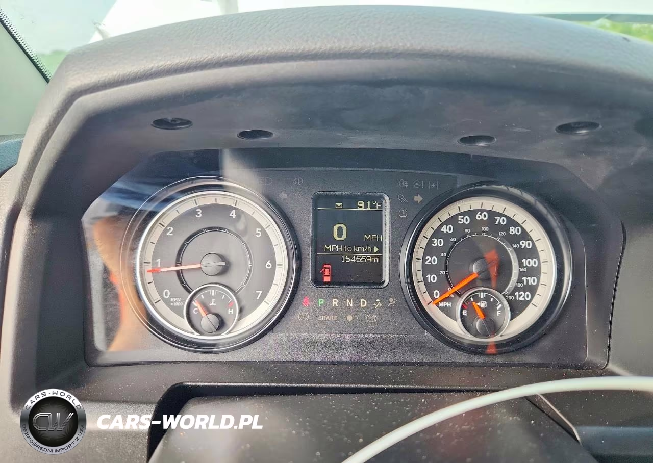 2019 Ram 1500 Classic Tradesman VIN:3C6JR7DG6KG600005 - 9