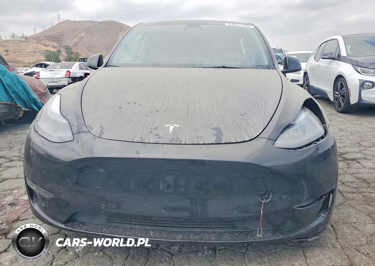 2022 Tesla Model Y VIN:7SAYGDEE9NF432351 - 5