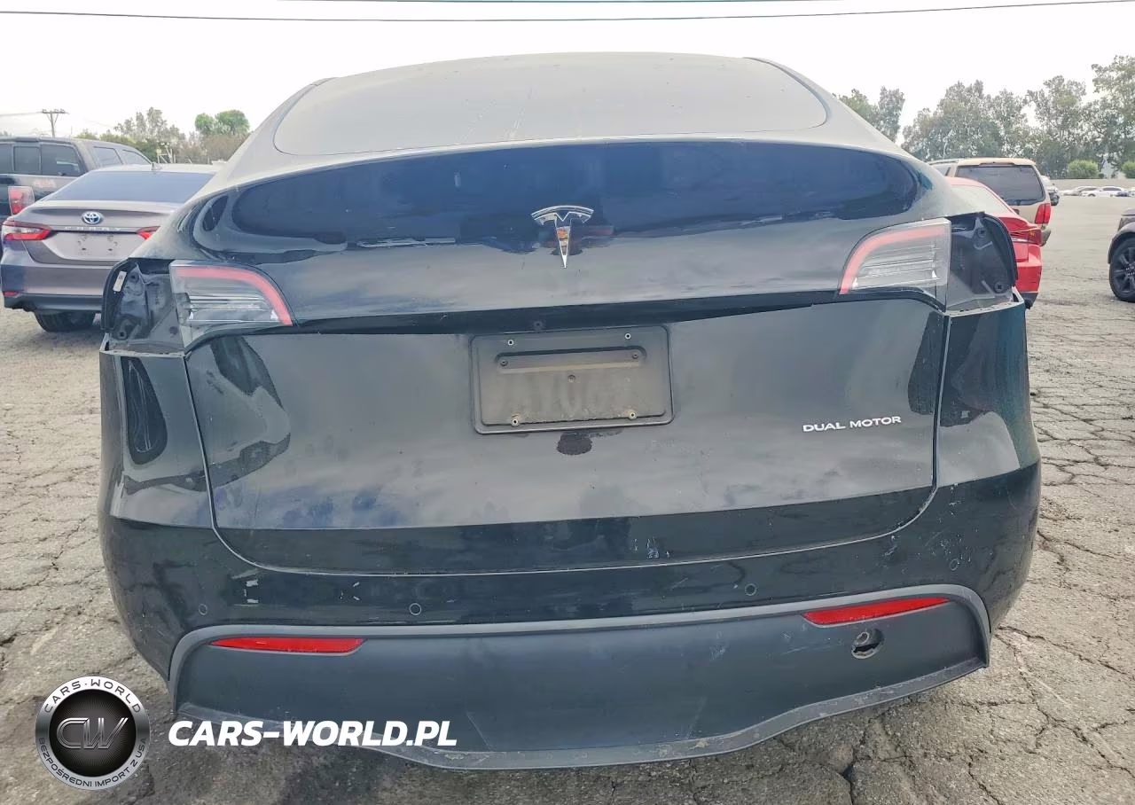2022 Tesla Model Y VIN:7SAYGDEE9NF432351 - 6