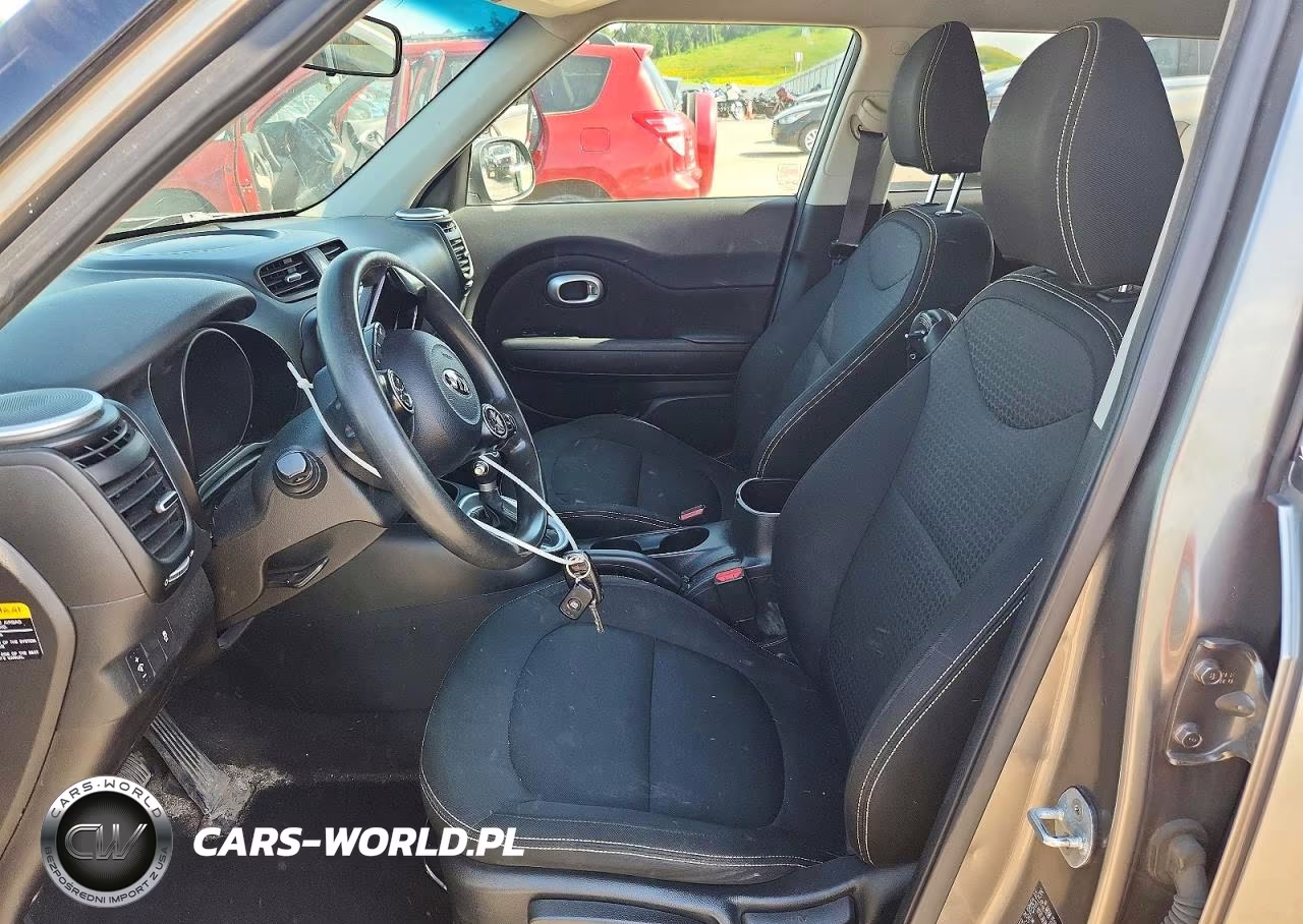 2016 Kia Soul + VIN:KNDJP3A53G7237854 - 7