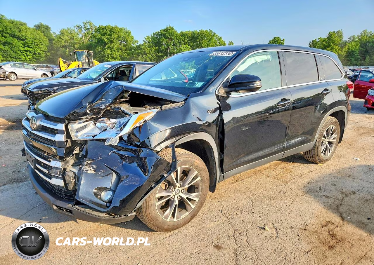 2019 Toyota Highlander Le Plus – zdjęcie 1 z 13
