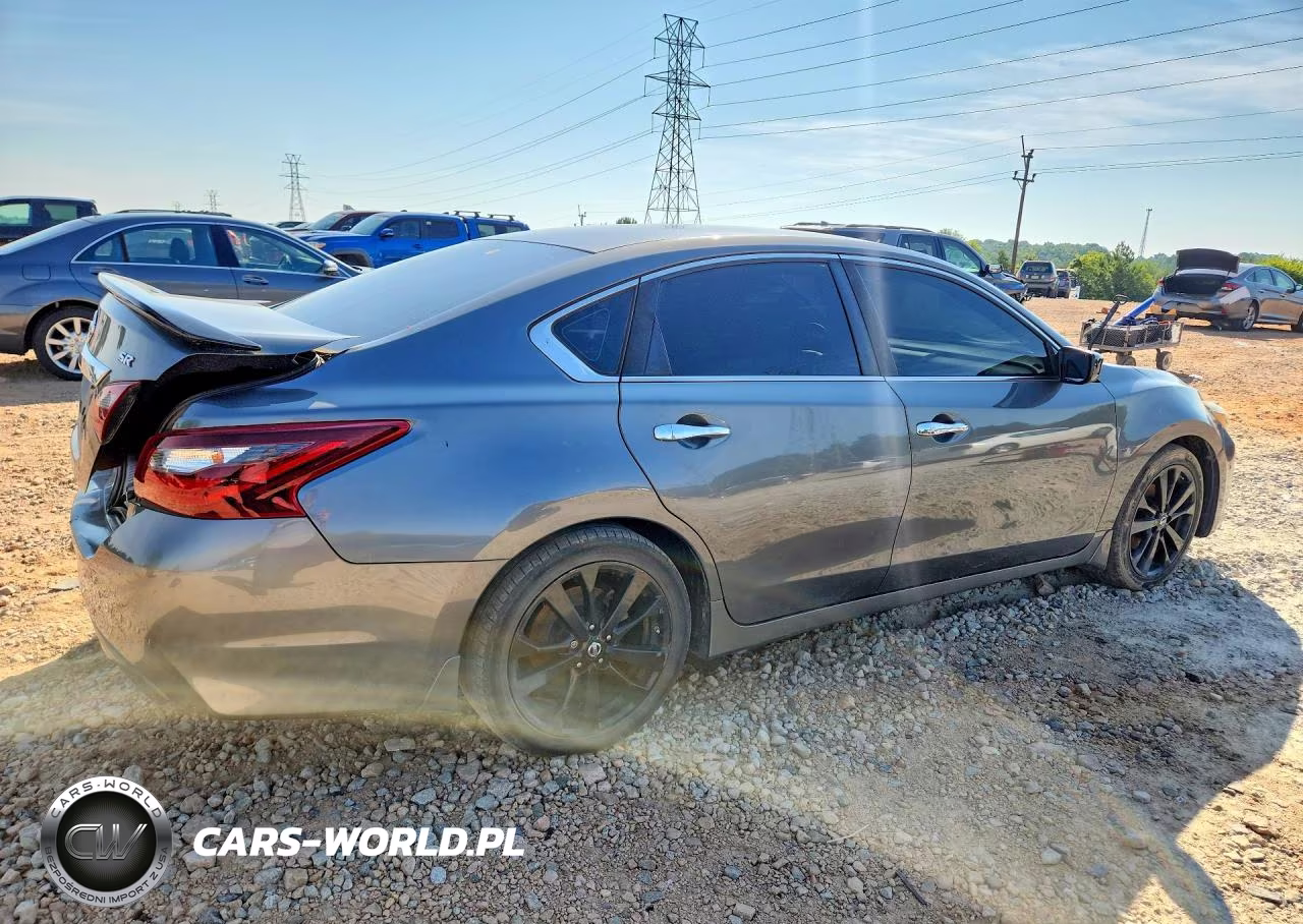 2017 Nissan Altima 2.5 Sr VIN:1N4AL3AP1HC218702 - 3