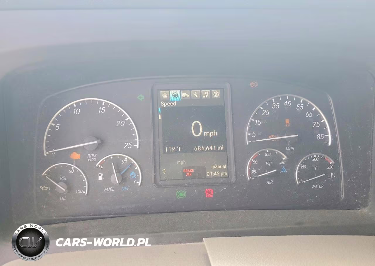 2018 Freightliner Cascadia 126 Semi Truck VIN:3AKJHHDR6JSJR1263 - 8