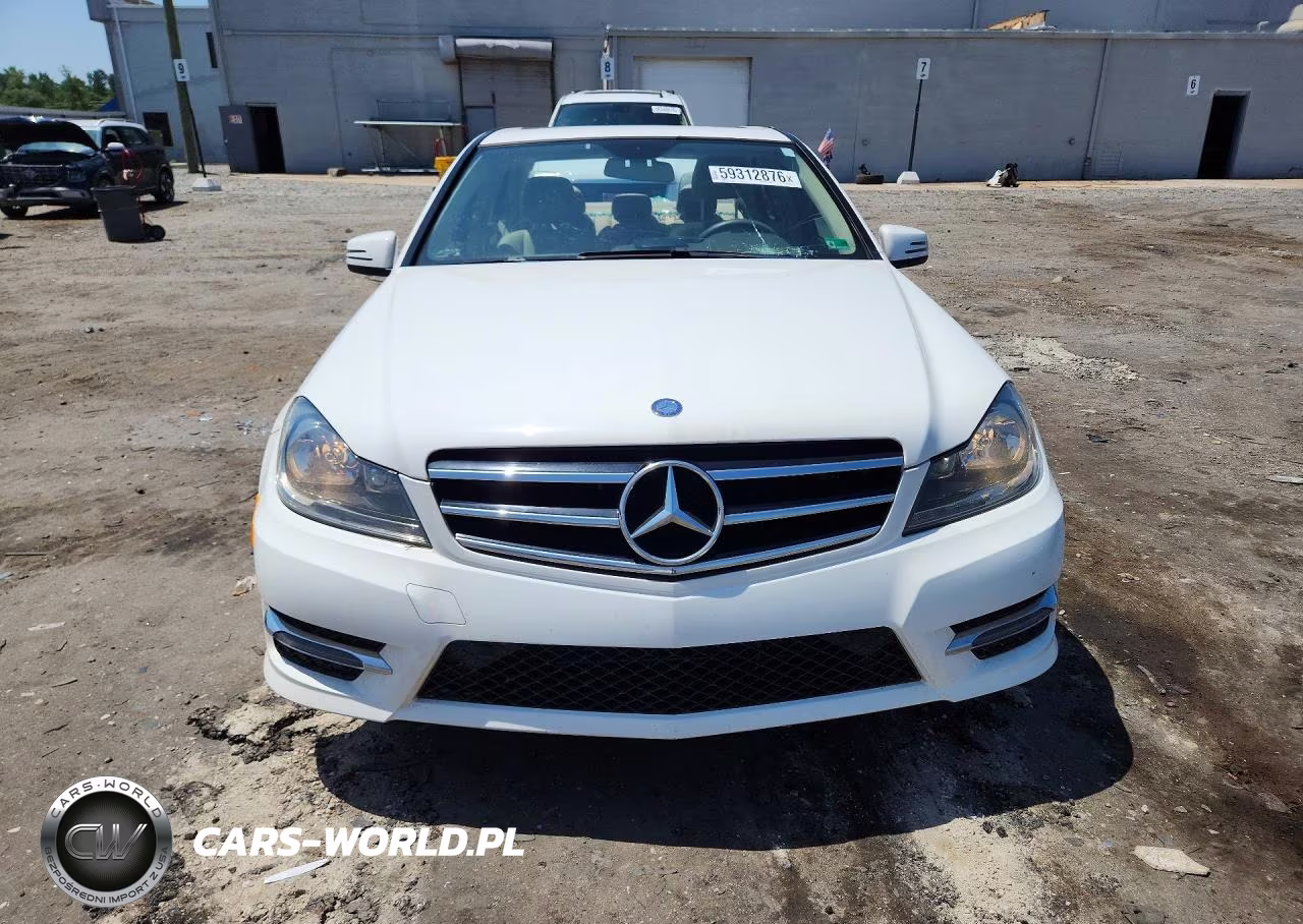 2014 Mercedes-Benz C 300 4Matic VIN:WDDGF8AB2EA923339 - 5