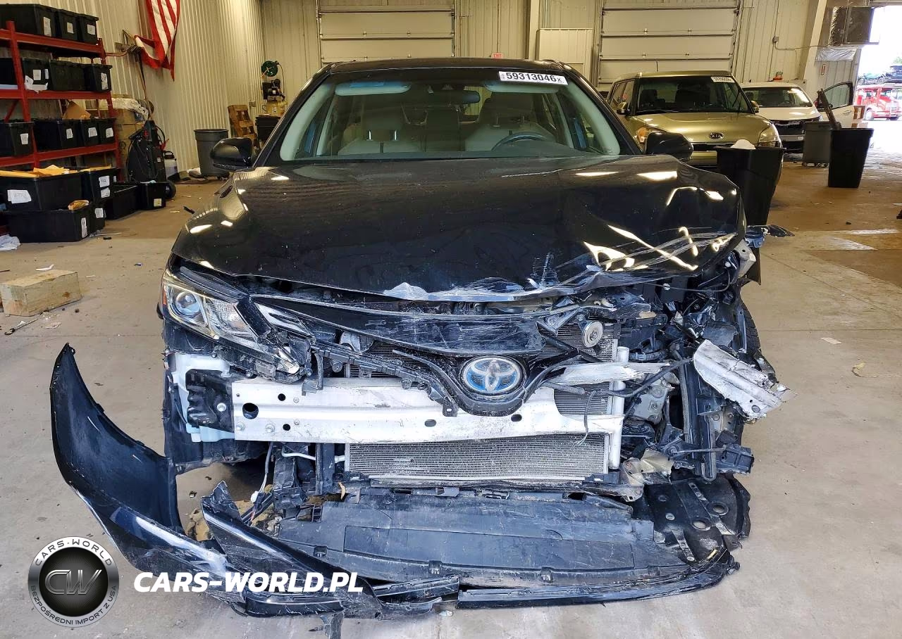 2018 Toyota Camry Le VIN:4T1B31HK6JU001994 - 5