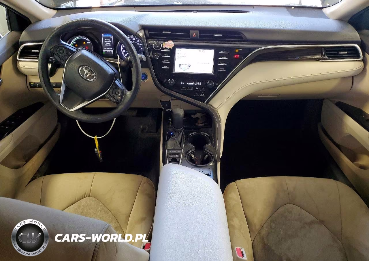 2018 Toyota Camry Le VIN:4T1B31HK6JU001994 - 8