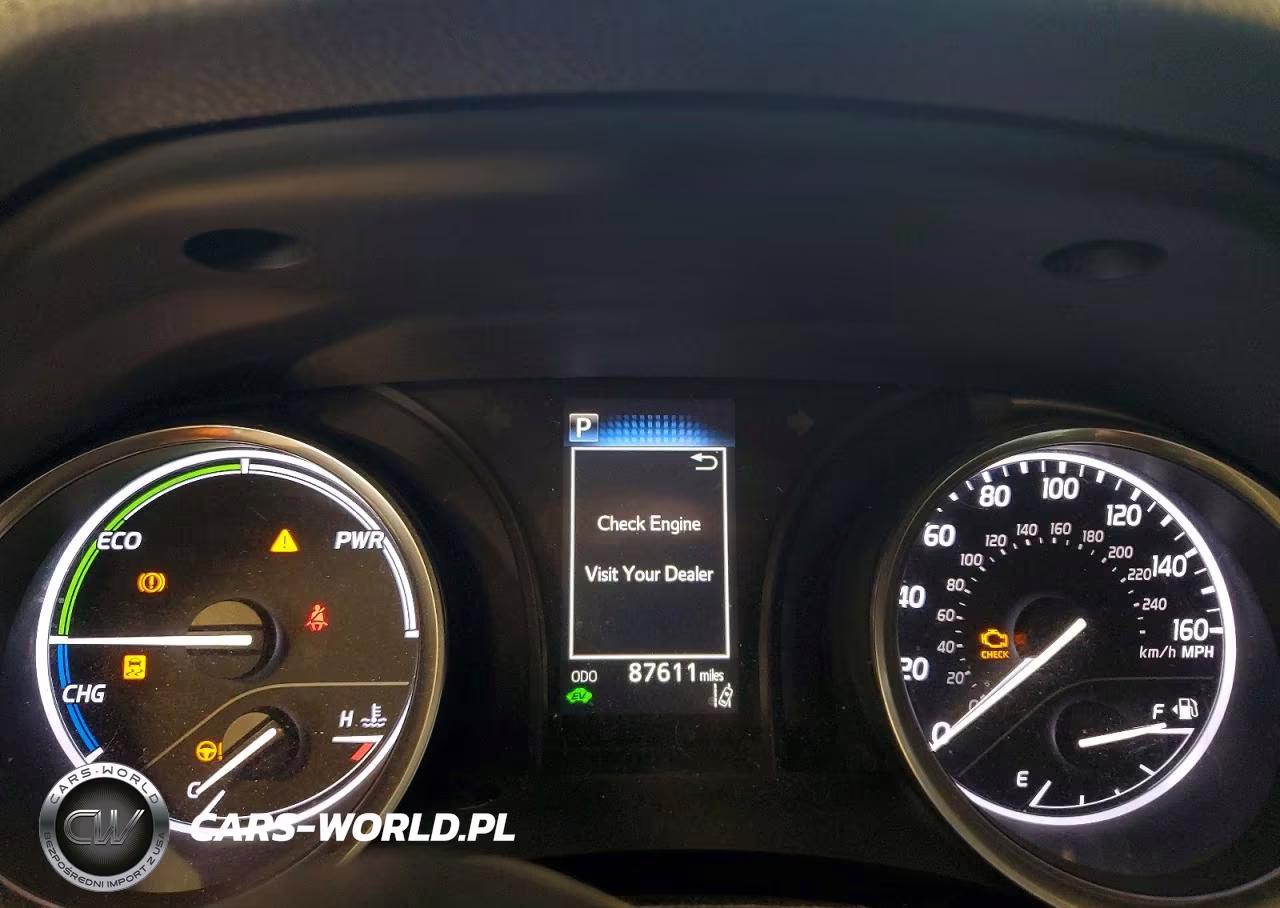 2018 Toyota Camry Le VIN:4T1B31HK6JU001994 - 9