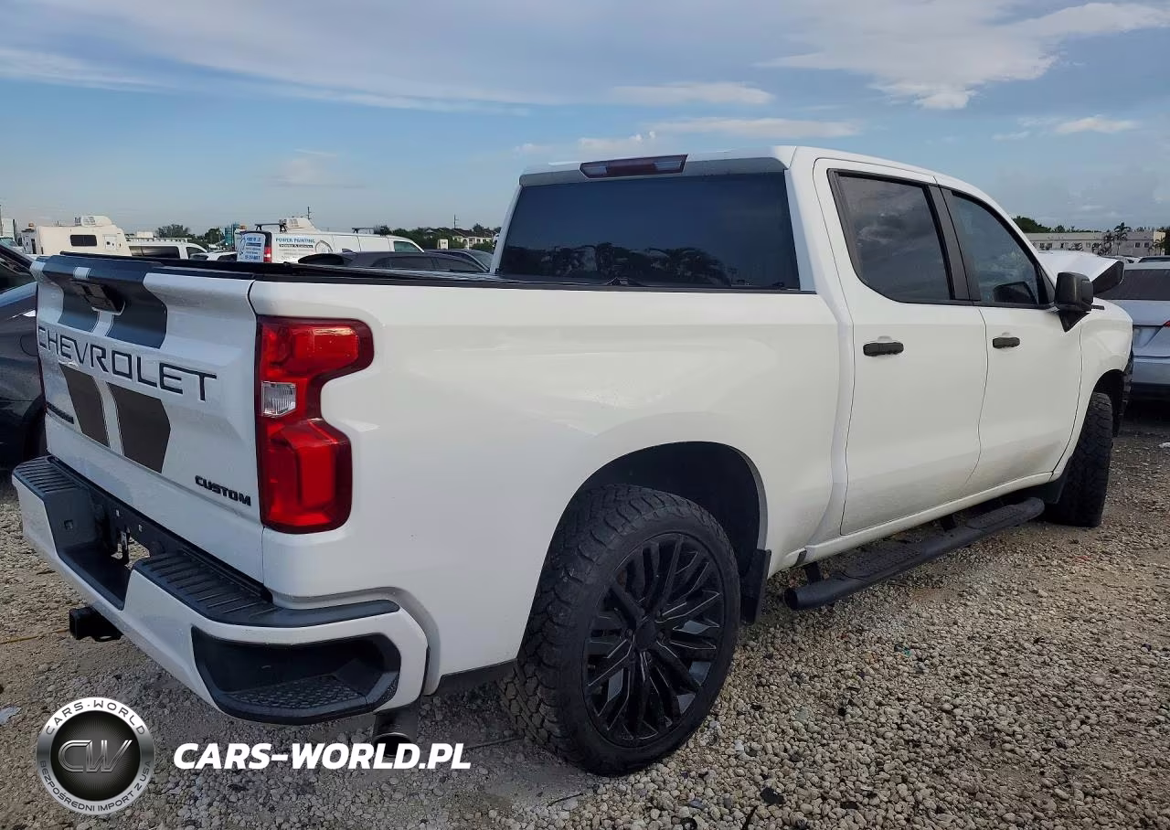 2019 Chevrolet Silverado C1500 Custom VIN:3GCPWBEH8KG151139 - 3