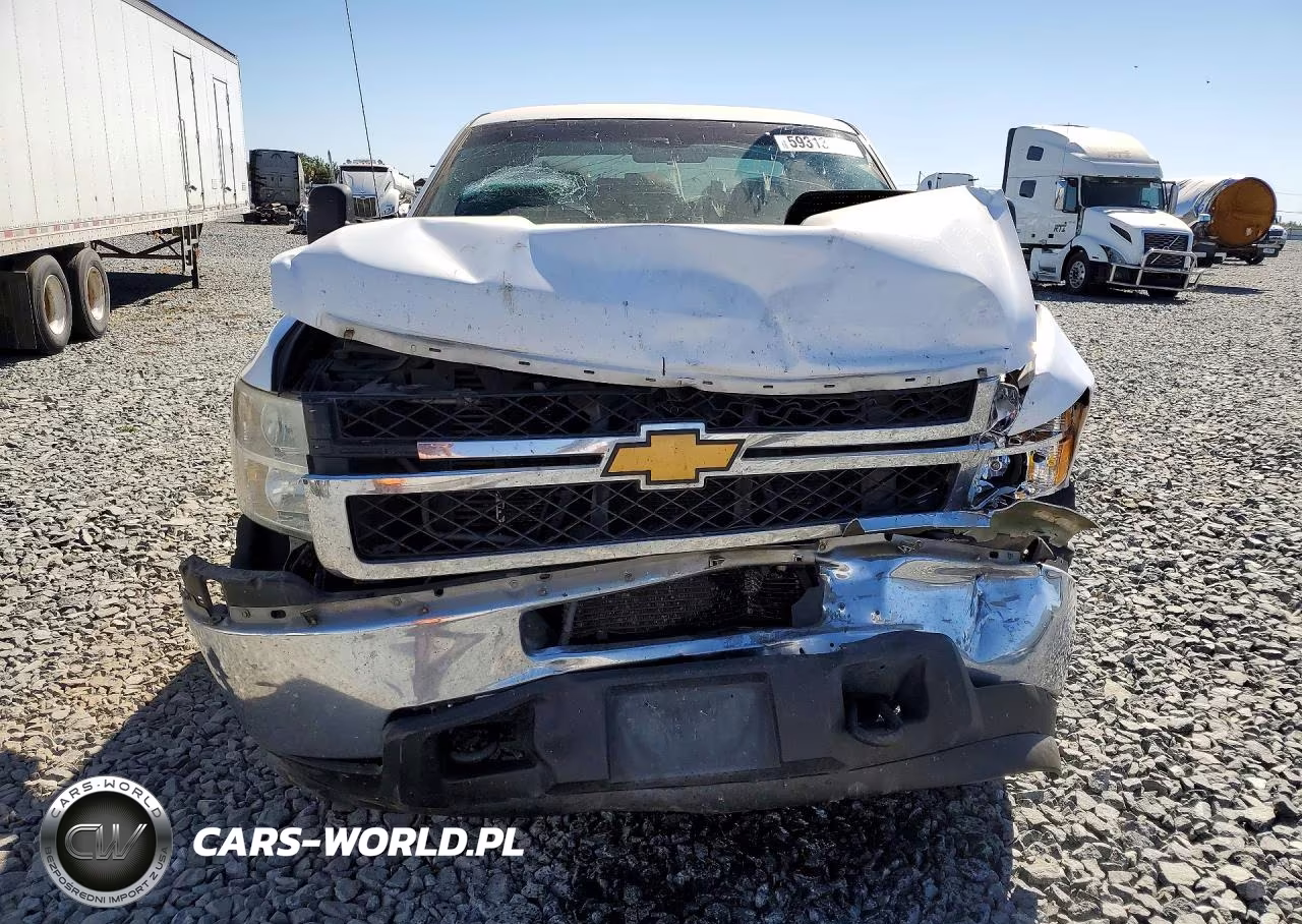 2013 Chevrolet Silverado C3500 VIN:1GB5CZC85DZ236460 - 5