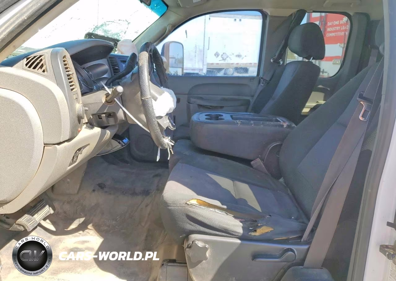 2013 Chevrolet Silverado C3500 VIN:1GB5CZC85DZ236460 - 7