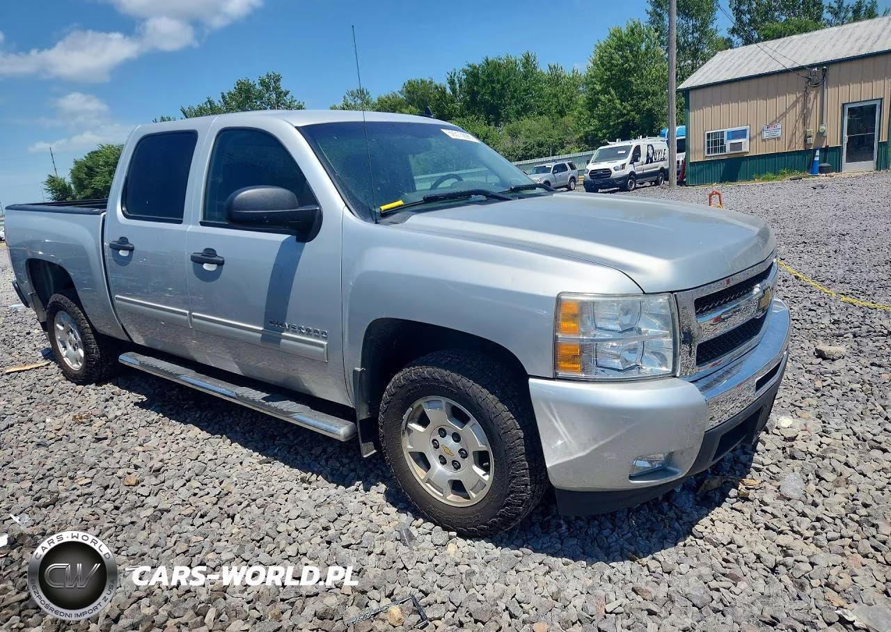 2011 Chevrolet Silverado C1500 Lt VIN:3GCPCSE04BG360137 - 4