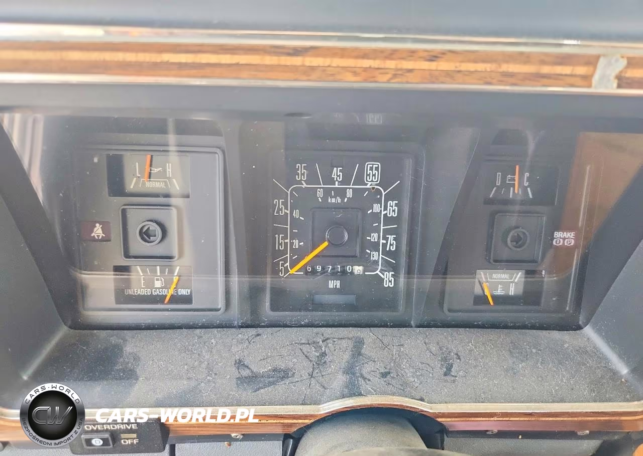 1990 Ford Econoline E350 Cutaway Van VIN:1FDKE30G3LHA94790 - 8