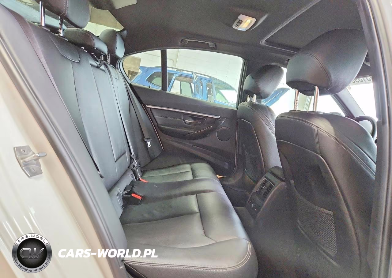 2017 BMW 330 Xi VIN:WBA8D9G35HNU62822 - 10