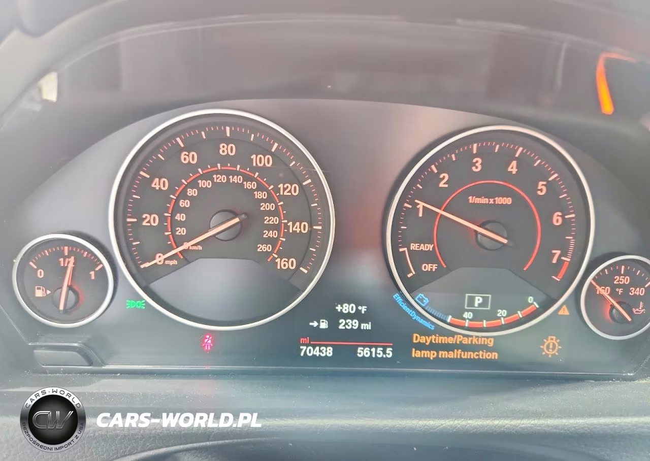 2017 BMW 330 Xi VIN:WBA8D9G35HNU62822 - 9
