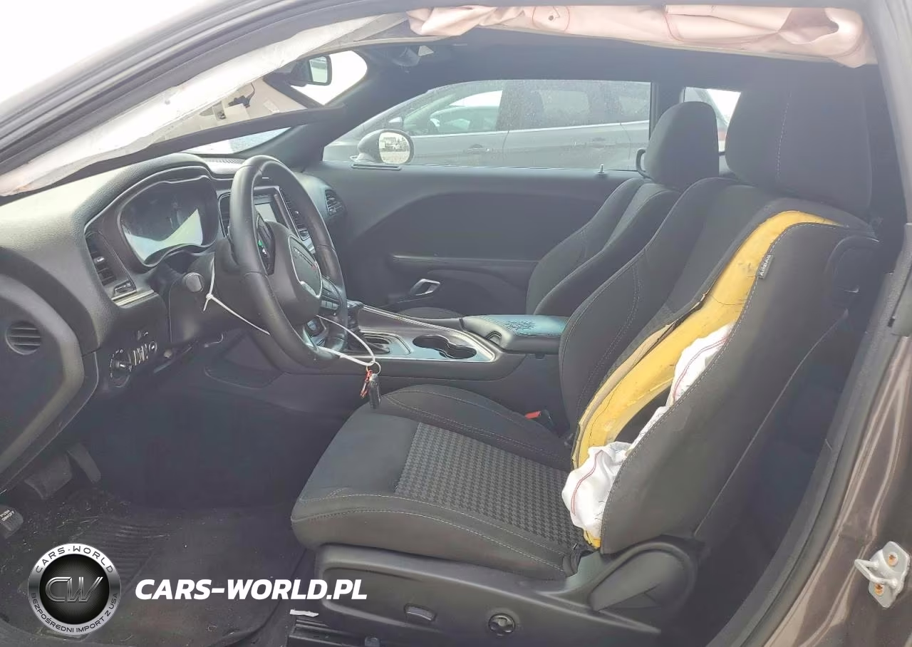 2018 Dodge Challenger Sxt VIN:2C3CDZAG4JH204724 - 7