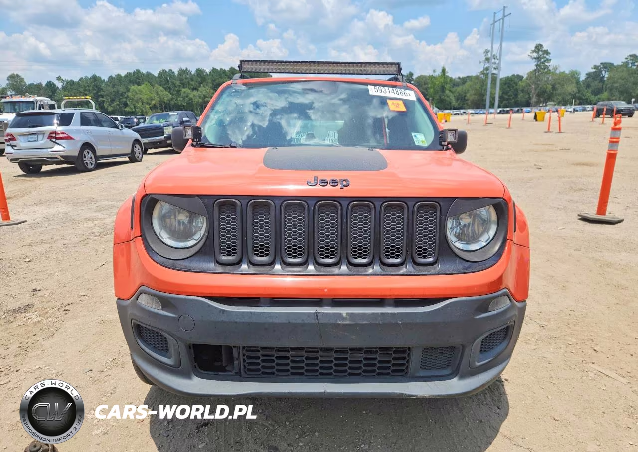 2015 Jeep Renegade Sport VIN:ZACCJBAT5FPC30859 - 5