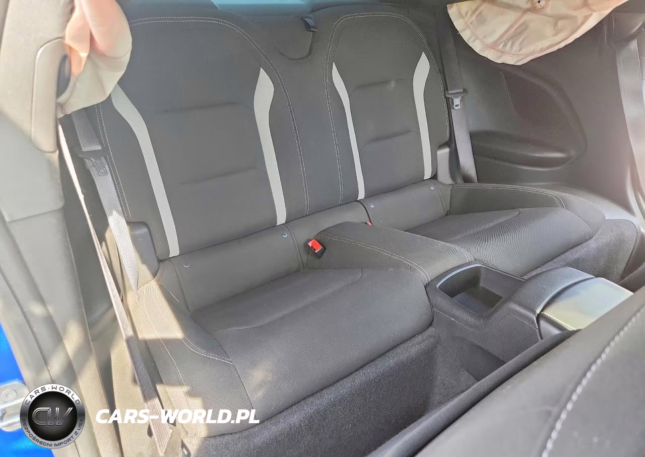 2018 Chevrolet Camaro Lt VIN:1G1FB1RS2J0166741 - 10