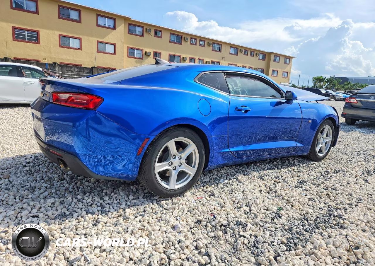 2018 Chevrolet Camaro Lt VIN:1G1FB1RS2J0166741 - 3