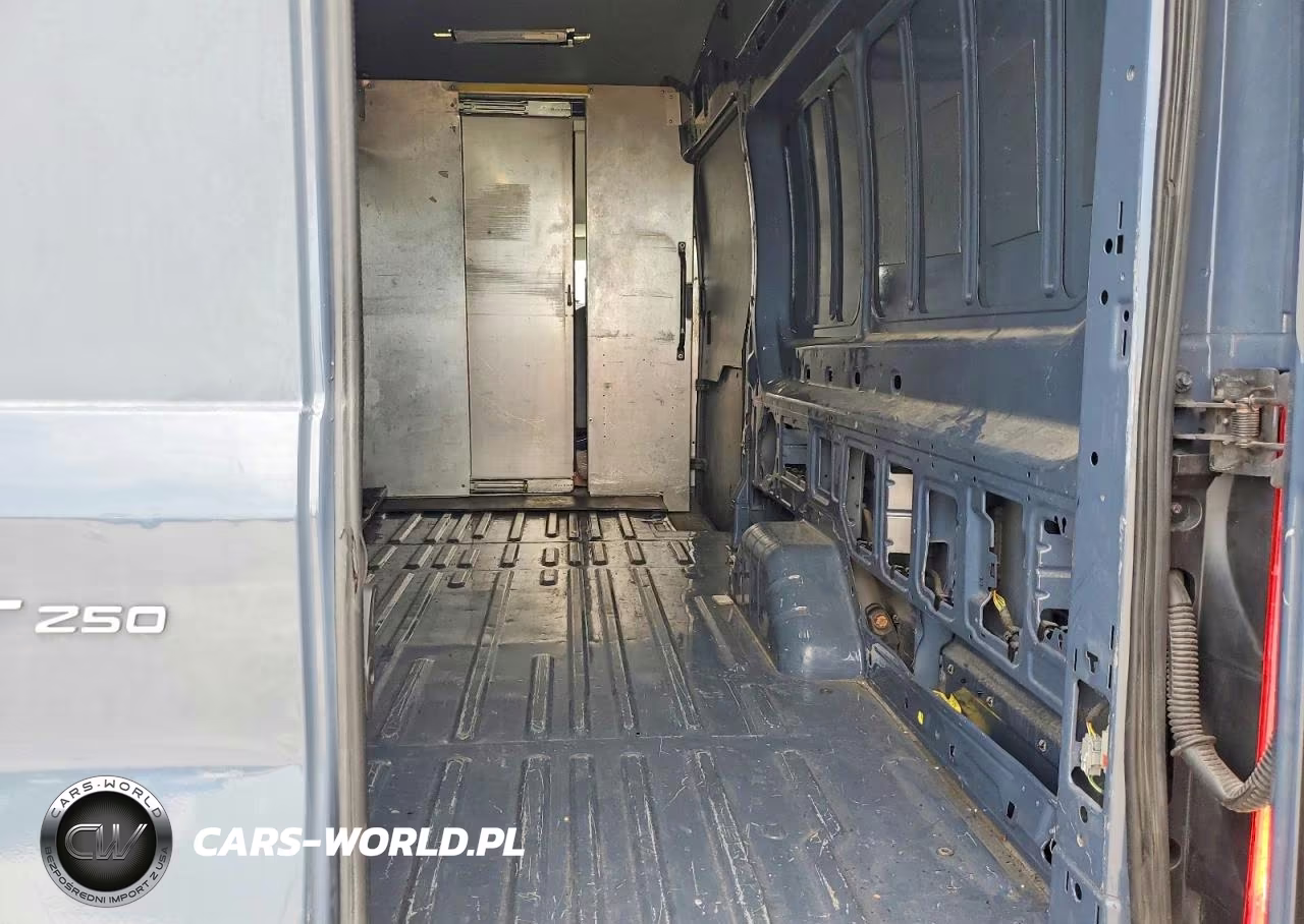 2019 Ford Transit 250 Delivery Van VIN:1FTYR3XM8KKB32885 - 10