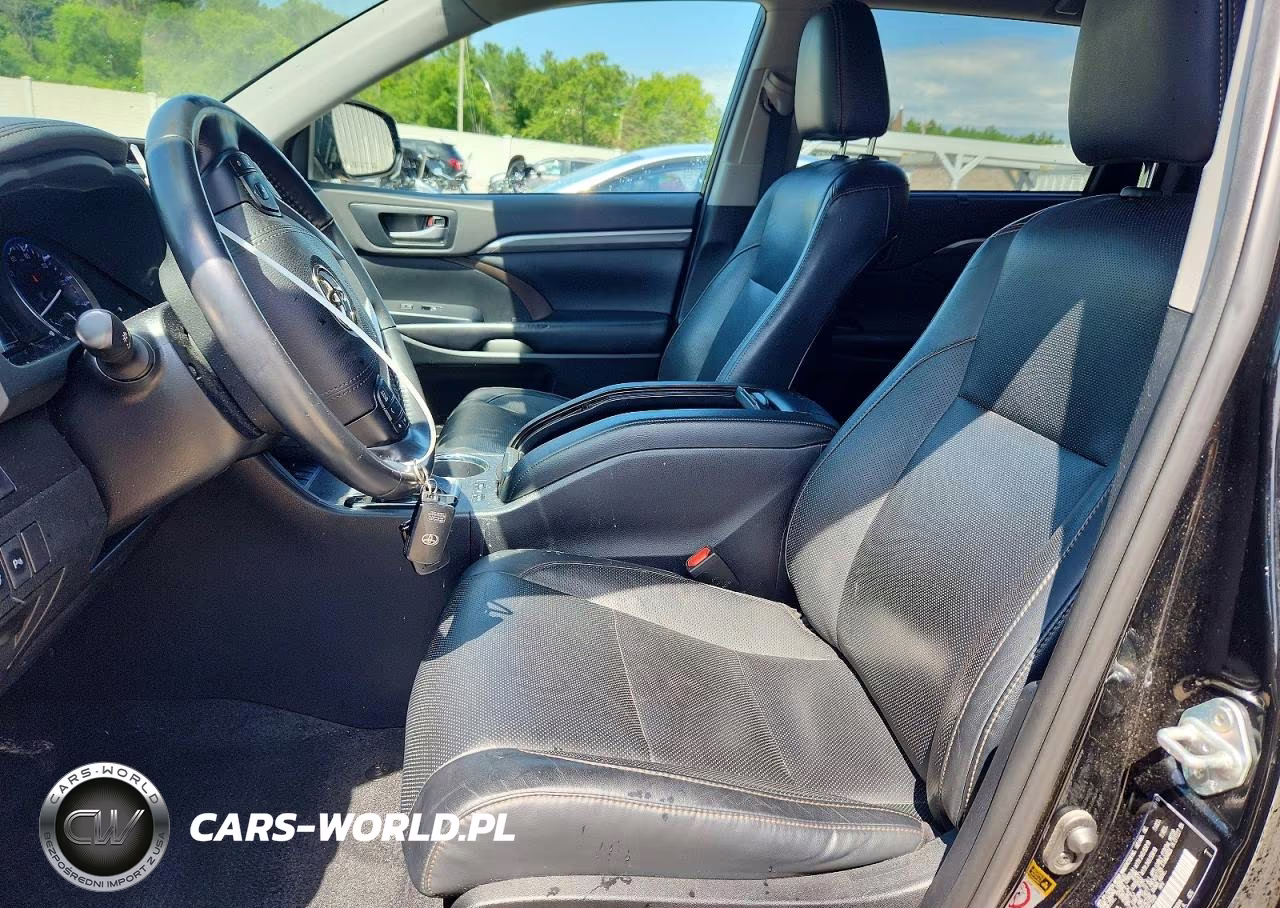 2019 Toyota Highlander Hybrid Limited Platinum VIN:5TDDGRFHXKS071589 - 7